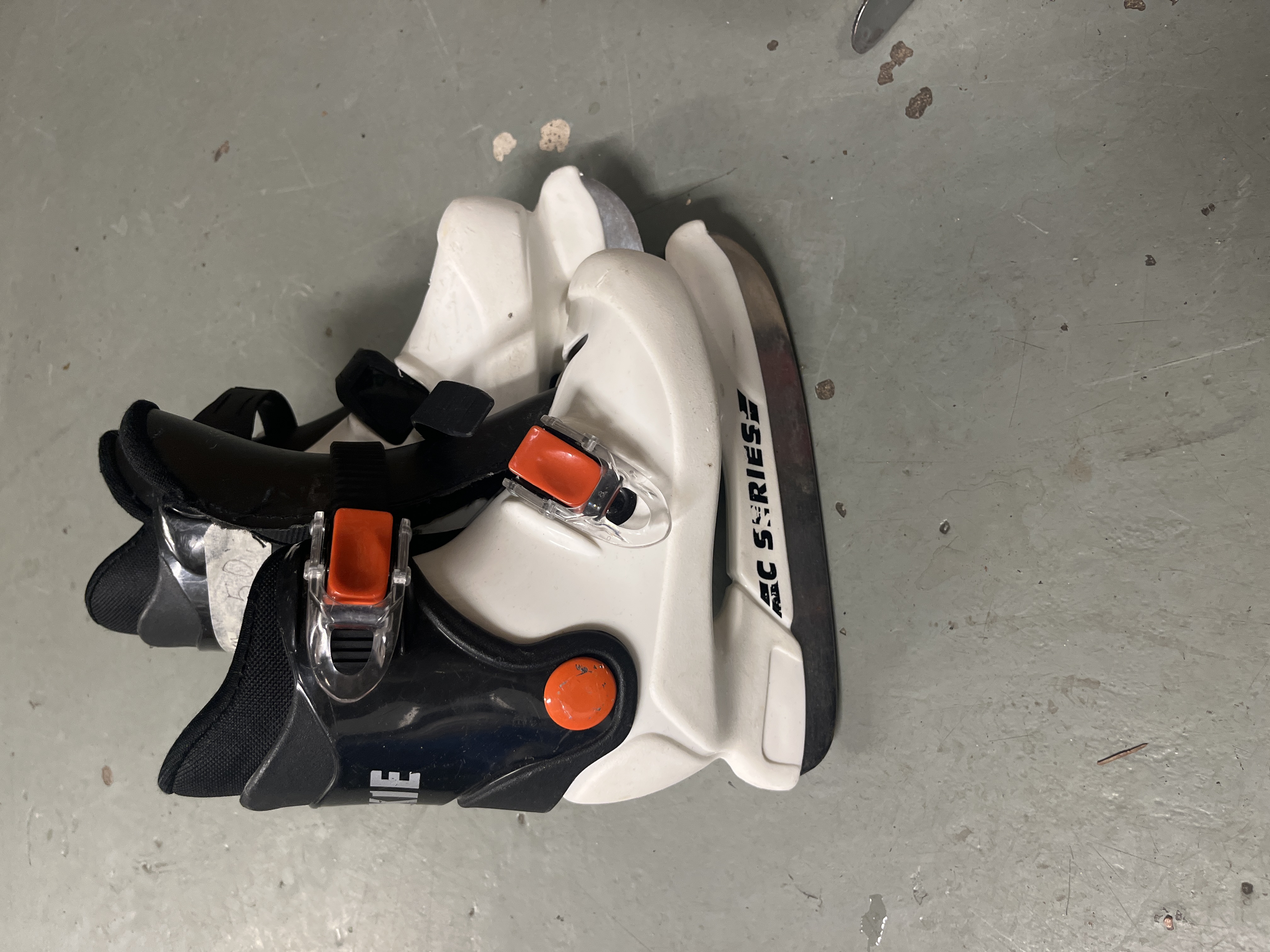 Rookie barnskridskor