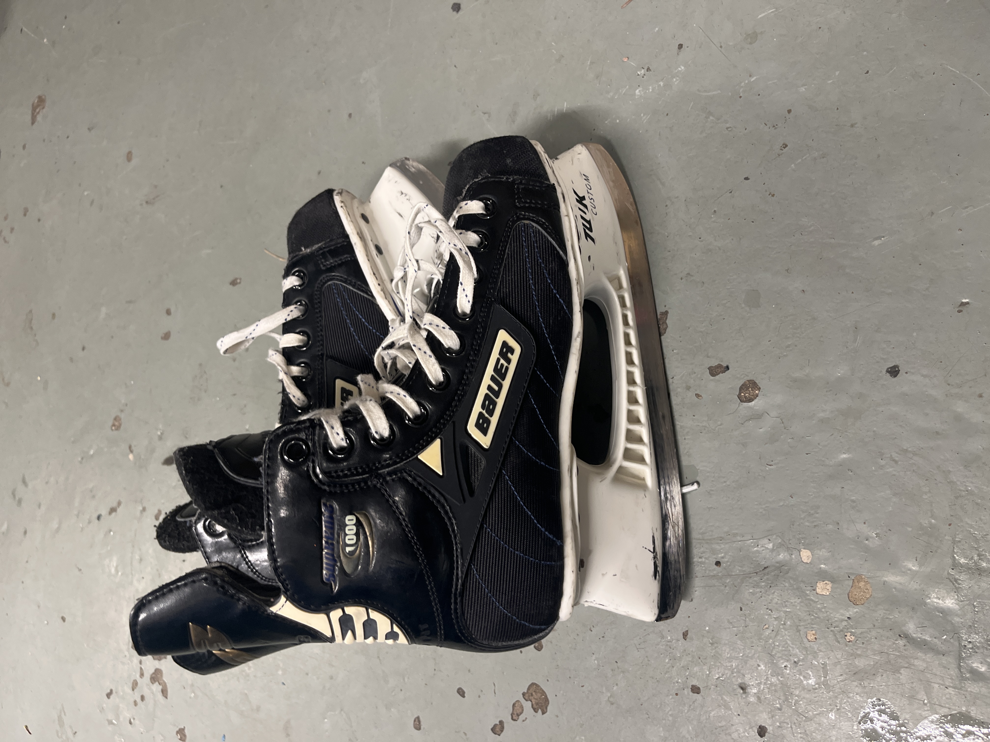 Bauer Supreme 1000